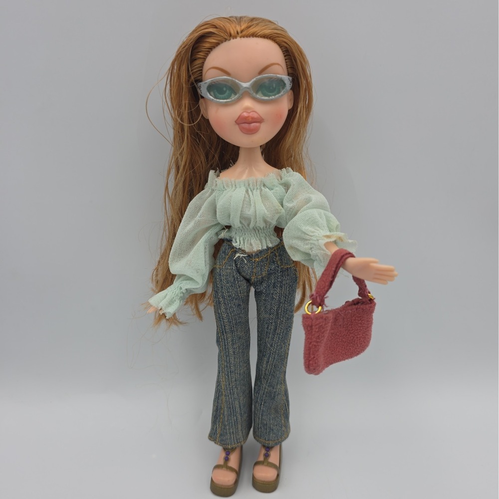 2001 Bratz Meygan Doll MGA With Clothes And Shoes Vintage